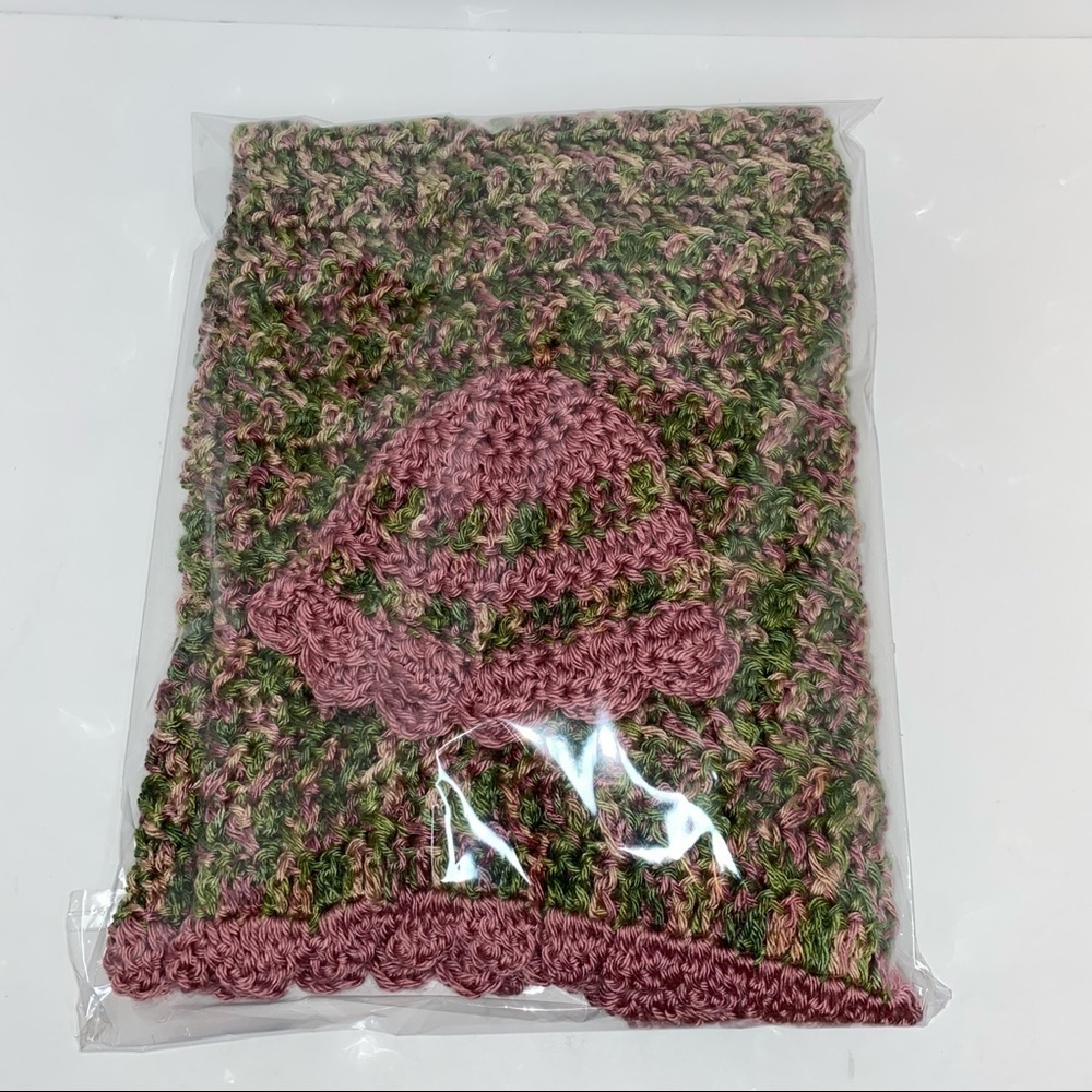 Handmade Matching Baby Green and Pink Cozy Crochet Knit  Blanket and Hat Set - Picture 8 of 8